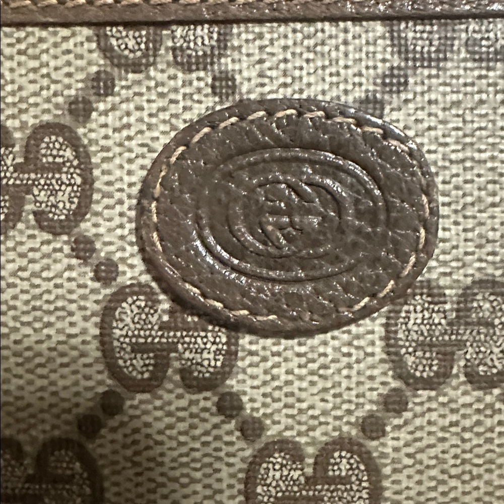 Gucci PVC Pouch - Picture 5 of 16